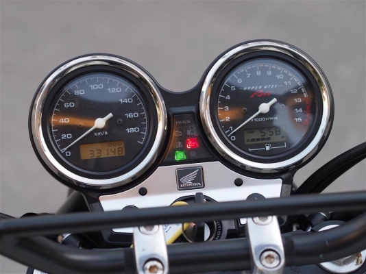 CB400 TEC4 ปี2009 ทะเบียนแท้โอนขนส่งทั่วประเทศ รับแลกรถยนต์ครับ ส่วนต่างตามตกลง