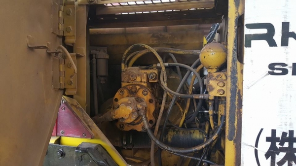 ขายรถขุดแม็คโค kobelco sk120-3มาร์คทรี เอวทำใหม่ ไฟฟ้าเต็ม เอกสารใบอินวอยซ์ โซ่ดี บูมสวย แอร์ครบ ปั๊มทำใหม่ ทำงานดีไม่โหลด