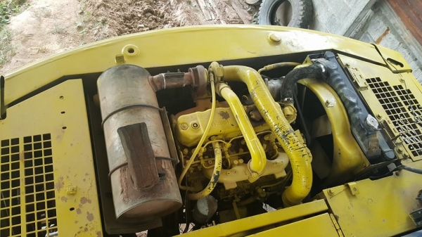 ขายรถขุดแม็คโค kobelco sk120-3มาร์คทรี เอวทำใหม่ ไฟฟ้าเต็ม เอกสารใบอินวอยซ์ โซ่ดี บูมสวย แอร์ครบ ปั๊มทำใหม่ ทำงานดีไม่โหลด