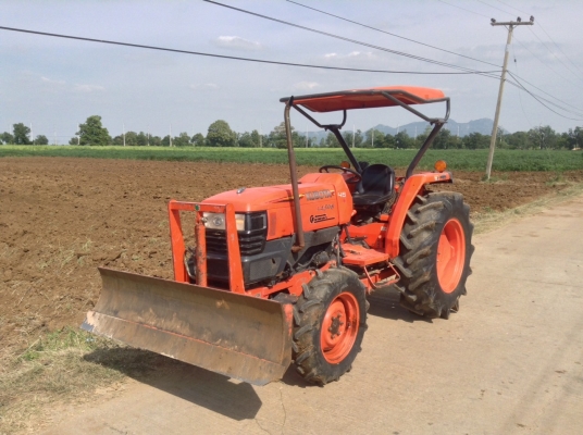 ขายKubota L4508 ใบดันพร้อมผาน 3 สภาพดีสมบูรณ์ สนใจติดต่อครับ