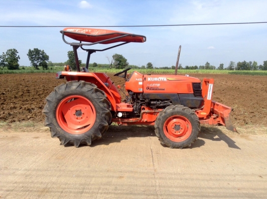 ขายKubota L4508 ใบดันพร้อมผาน 3 สภาพดีสมบูรณ์ สนใจติดต่อครับ