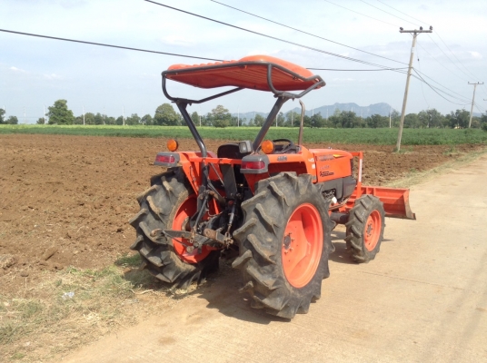 ขายKubota L4508 ใบดันพร้อมผาน 3 สภาพดีสมบูรณ์ สนใจติดต่อครับ
