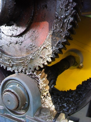 เครื่องรีด (มอเตอร์ Hitachi 15 แรง)