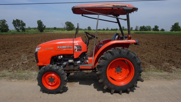 ขาย Kubota L3608 รถสภาพใหม่ พร้อมใช้ สนใจโทรสอบถามครับ