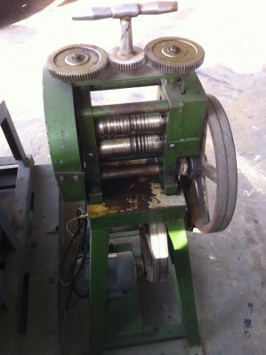 เครื่องรีดโลหะ กลม แบน(ลวด ทองแดง อลูมีเนียม,อื่นๆ) เครื่องรีดโลหะ กลม แบน(ลวด ทองแดง อลูมีเนียม,อื่นๆ)