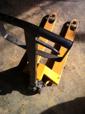 แฮนด์ลิฟท์ เหล็กหนา กระบอกอัดแน่น