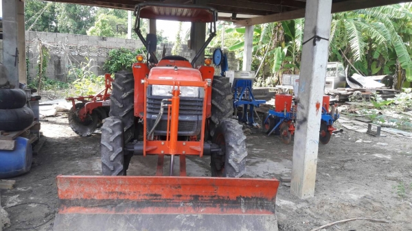 คูโบต้าL4508ใบมีดและผานพรวน6ใบและเล่มทะเบียนพร้อมครับ245000