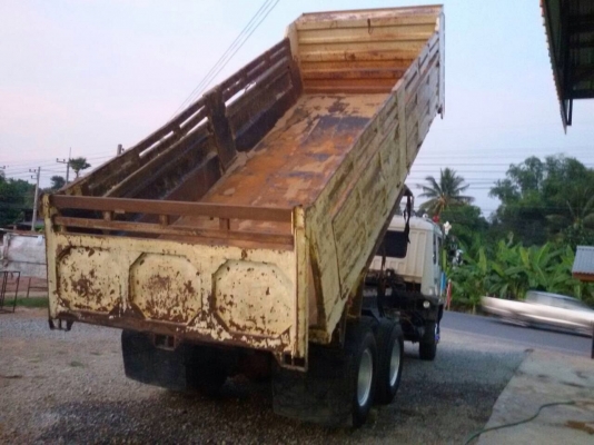 ขายรถบรรทุกสิบล้อดัมพ์ Mitsubishi MA เครื่อง 6D16-195 แรง ปี 44 ซีเรียล 22,xxx กระบะดัมพ์สามมิตร