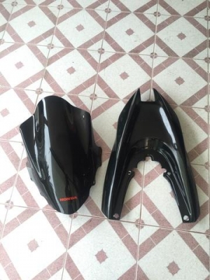 ชิวหน้า puig กับท้ายแต่ง pcx ตัวแรก