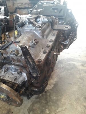 ขายเกียร์ฮีโน่ HO=7รอบ8และ6รอบ2 เกียร์ดีใช้ได้เลยครับ มีแก้มเกียร์