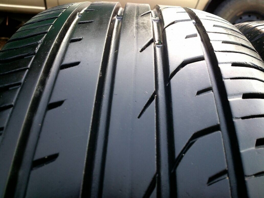 ขายยาง Continental 205/50R17 ยางสัปดาห์ที่19ปี14 ดอกยางเต็มหนาสดนิ่มลึกเท่ากันไม่แตกลายไม่กินข้างไม่มีปะสวยๆ จำนวน 1 ชุด