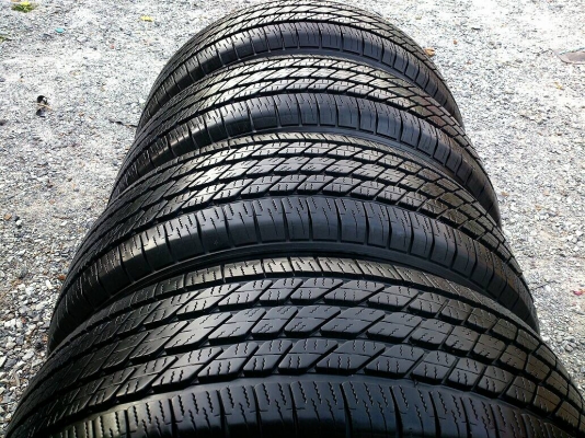 ขายยาง มิชลิน 265/65R17 ยางสัปดาห์ที่19ปี14 ดอกยางหนาสดเท่ากันไม่แตกลายไม่ร้าวไม่กินข้างไม่มีปะสวยมาก จำนวน 1 ชุด ขายยาง มิชลิน 265/65R17 ยางสัปดาห์ที่19ปี14 ดอกยางหนาสดเท่ากันไม่แตกลายไม่ร้าวไม่กินข้างไม่มีปะสวยมาก จำนวน 1 ชุด