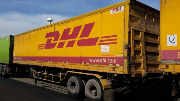 ขายด่วนหางเทรนเลอร์ยาว12.50เมตรมีลิฟหลังขึ้นของราคาเบาๆโทร0856842587