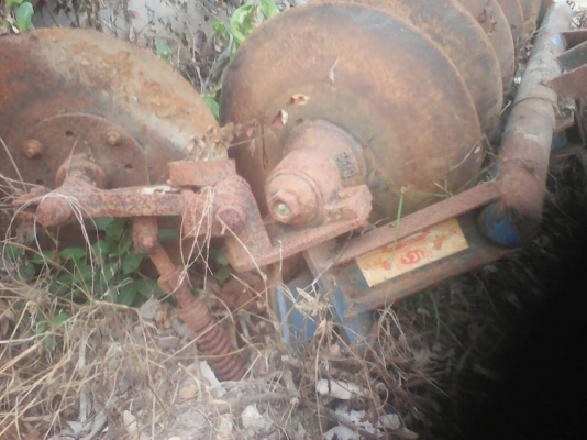 ขายผาน 6*22 LCS.  ใบหนาทุกใบ มี1 ใบที่แตก  โครงสวย ไม่ค่อยได้ใช้งานเก่าเก็บ