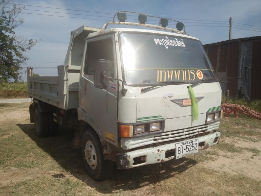 ขายหกล้อดั้มพ์ Hino