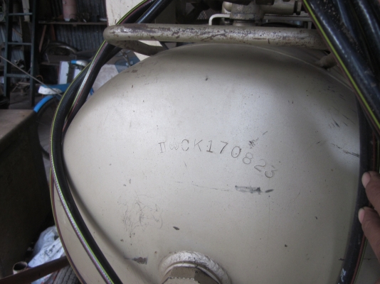 ขายปั๊มลม  5  แรง  โตชิบา