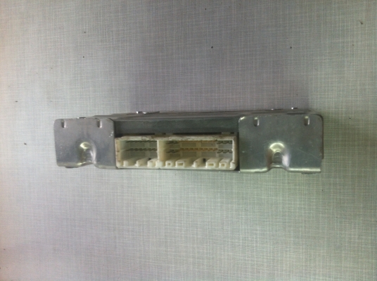 กล่องECUโตโยต้า5Aถอดรับปนะกันครับ