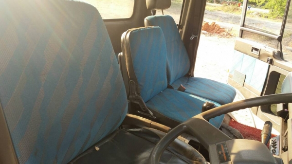 ขายรถบรรทุก 14 ล้อหัวลาก หัวลากนิสสัน คัส J เครื่อง 185 แรงม้า หางพื้นเรียบสามมิตร 2 เพลายาว 12 เมตร ราคา 470000