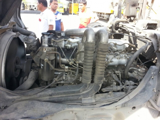 ขายรถบรรทุก 14 ล้อหัวลาก หัวลากนิสสัน คัส J เครื่อง 185 แรงม้า หางพื้นเรียบสามมิตร 2 เพลายาว 12 เมตร ราคา 470000