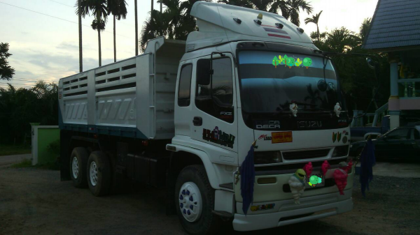 ขายรถบรรทุก 22 ล้อ พ่วงแม่ลูกดั๊มพ์ ISUZU DECA 320 แรงม้าปี 2551 ลูกพ่วงสามมิตร 3 เพลา ราคา 2000000