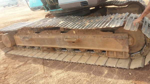 ขายรถแบคโฮ KOBELCO SK220-/// ระบบไฟเต็ม เอกสารเล่มทะเบียน มีระบบไลหัวกระแทก ราคา 850000