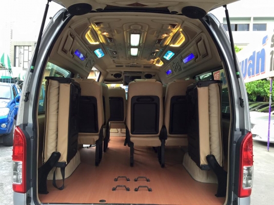 โทร 0922726669 คุณตันหยง รถตู้เบสมือสองฝั่งธน รถตู้ดีเซลล์ ปี 2006 แต่งวีไอพี ราคา 669000 บาท