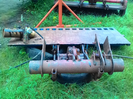 ลิฟต์ยกติดท้ายรถบรรทุกลดสุดๆไปเลยจ้า9,000