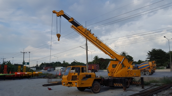 ขายรถเครน11ตันทะเบียนเต็มรถใช้งานได้ดี