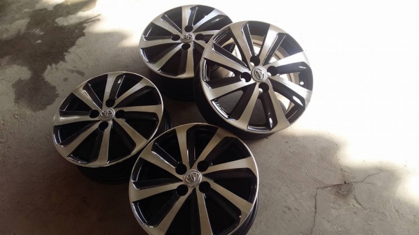 ขายล้อแม็ก vios/yaris 15" ดำหน้าเงา สนใจติดต่อ ตาเล็ก ล้อและยาง ครับ 081-3747940 ขายล้อแม็ก vios/yaris 15" ดำหน้าเงา สนใจติดต่อ ตาเล็ก ล้อและยาง ครับ 081-3747940