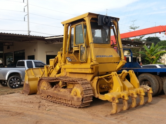แทร็กเตอร์ CATERPILLAR แทร็กเตอร์ CATERPILLAR