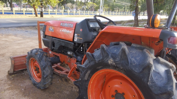 ขายรถไถคูโบต้า4508 di สเปเชียลใบมีดดันหน้าผาลหลังพร้อมใช้งาน ขายรถไถคูโบต้า4508 di สเปเชียลใบมีดดันหน้าผาลหลังพร้อมใช้งาน