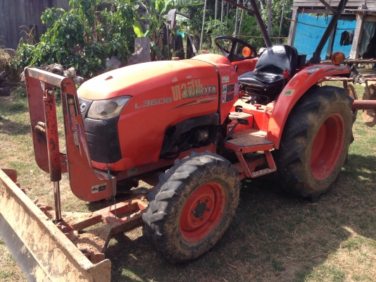 รถไถ KUBOTA L3608 (ราคา248,000บาท) มีภาพวีดีโอ สภาพพร้อมใช้งานรถสวยสภาพเดิมๆ พร้อมอุปกรณ์ 2 รายการ ผ