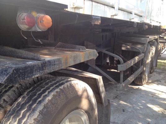 ขายหางสามเพลา สามมิตร ปี 53