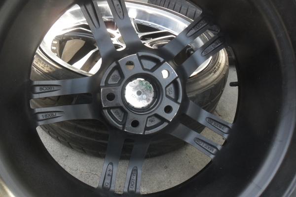 ล้อแม็ก18นิ้ว5รู114 พร้อมยาง สวยๆ 4 ล้อ ราคา 8900 บาท