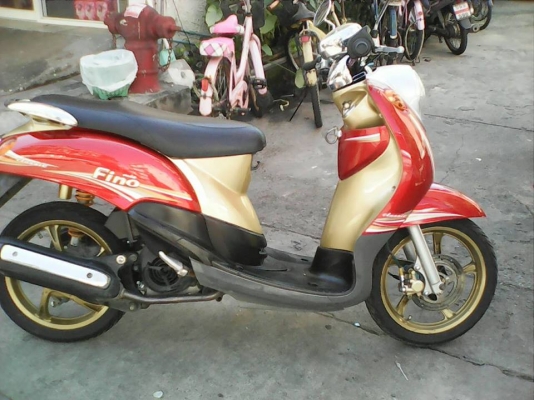 Fino ล้อแม็คปี 51 สีแดง เครื่องเดิมแน่นๆ สวย มีเล่ม เอกสารครบ โทร. 02-9165022,099-0812001