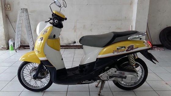 Fino ปี 52 สีเหลือง เครื่องดี เดิม มีเล่ม เอกสารครบโทร. 02-9165022,099-0812001