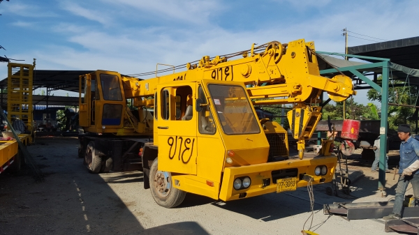 ขายรถเครน11ตัน6ล้อ...ทะเบียนพร้อม..ลดสุดๆๆแล้ว