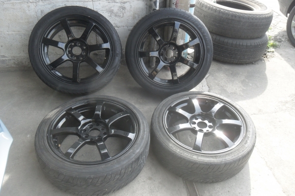 ล้อแม็ก17นิ้ว4รุ100/114 พร้อมยาง สวยๆ 4 ล้อ ราคา 6450 บาท