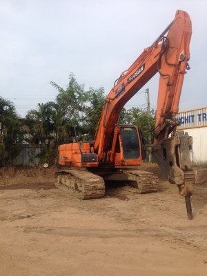 ขายDOOSAN DX225/BREAKER Y'2011 ขายDOOSAN DX225/BREAKER Y'2011