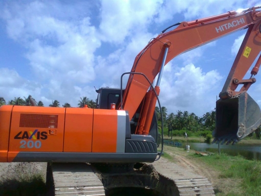 ขาย HITACHI ZX200-3 y'2012. 6xxxh ขาย HITACHI ZX200-3 y'2012. 6xxxh