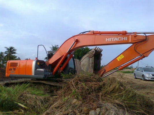ขาย HITACHI ZX200-3 y'2012. 6xxxh ขาย HITACHI ZX200-3 y'2012. 6xxxh
