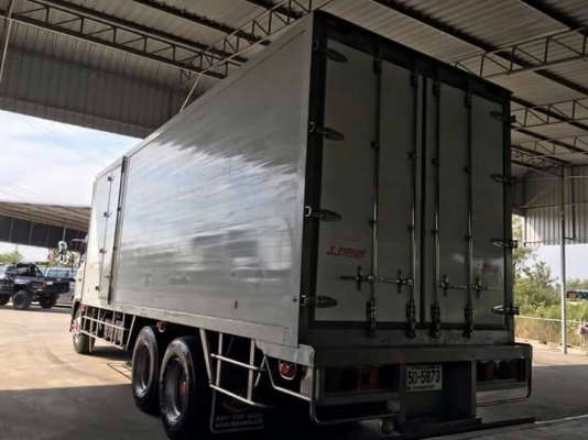 ขาย 10 ล้อ ฮีโน่เมก้า ซีรี่ 500 ปี 56 ตู้เย็นพร้อมเครื่องทำความเย็น ยาว 7.50 ม. สนใจติดต่อ 081-9420141  ,  081-5715326