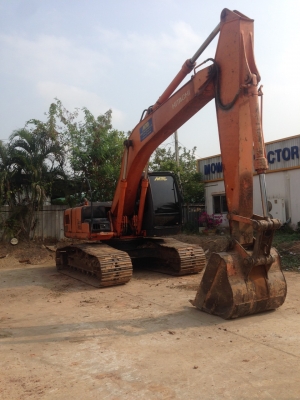 ขาย HITACHI ZX200-1 Y'2010 ขาย HITACHI ZX200-1 Y'2010