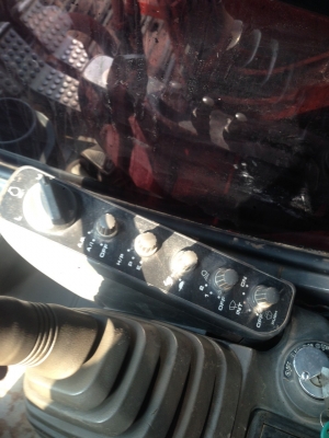 ขาย HITACHI ZX200-1 Y'2010 ขาย HITACHI ZX200-1 Y'2010