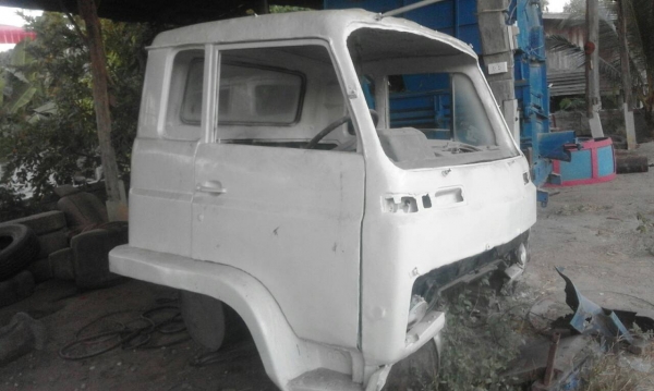 ขาย 6 ล้อดั้ม หน้ายาว เครื่อง  6bb 145  แรง มีสโลว์ ช่วงล่างใหญ่ฟูโซ่ ไม่มีเล่มททะเบียน