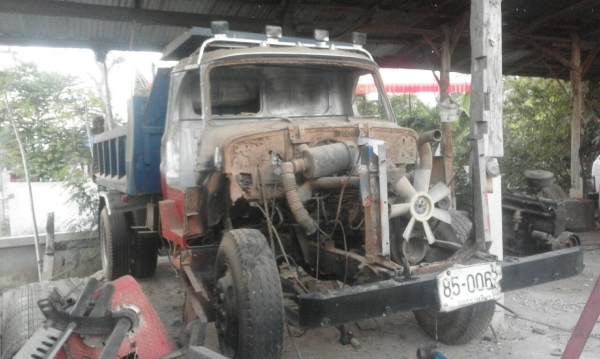 ขาย 6 ล้อดั้ม หน้ายาว เครื่อง  6bb 145  แรง มีสโลว์ ช่วงล่างใหญ่ฟูโซ่ ไม่มีเล่มททะเบียน