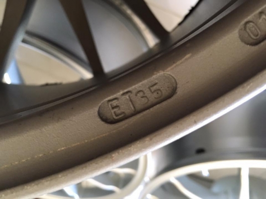 ขายล้อ OZ (MADE IN ITALY) ขอบ 18x9" ET+35 5/114.3 หล่อๆ ประมูลจากญี่ปุ่น