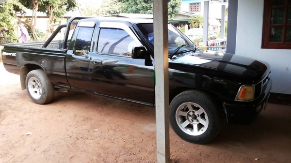 **89,500 บ.ต่อรอง/// TOYOTA ไมตี้เอ็กซ์แค็ป 2.5 ปี93 อ.ว.ท.ม. เอกสารเล่มทะเบียน **ขาย TOYOTA MIGHTY-X 2.5 กระบะแค็ปยอดนิยม รถสวยมีเสน่ห์ พร้อมใช้งาน TOYOTA HILUX MIGHTY-X 2.5 GL X-TRACAB MT ปี36/93 เครื่องเดิม เกียร์เดิม ครับ เครื่อง2L 2.5 แน่น แห้ง แรงดี