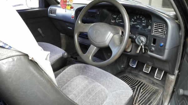 **89,500 บ.ต่อรอง/// TOYOTA ไมตี้เอ็กซ์แค็ป 2.5 ปี93 อ.ว.ท.ม. เอกสารเล่มทะเบียน **ขาย TOYOTA MIGHTY-X 2.5 กระบะแค็ปยอดนิยม รถสวยมีเสน่ห์ พร้อมใช้งาน TOYOTA HILUX MIGHTY-X 2.5 GL X-TRACAB MT ปี36/93 เครื่องเดิม เกียร์เดิม ครับ เครื่อง2L 2.5 แน่น แห้ง แรงดี