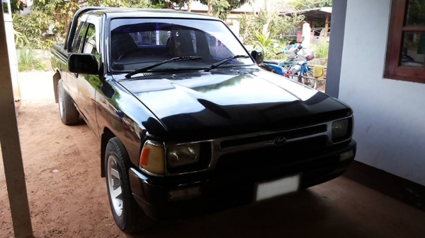 **89,500 บ.ต่อรอง/// TOYOTA ไมตี้เอ็กซ์แค็ป 2.5 ปี93 อ.ว.ท.ม. เอกสารเล่มทะเบียน **ขาย TOYOTA MIGHTY-X 2.5 กระบะแค็ปยอดนิยม รถสวยมีเสน่ห์ พร้อมใช้งาน TOYOTA HILUX MIGHTY-X 2.5 GL X-TRACAB MT ปี36/93 เครื่องเดิม เกียร์เดิม ครับ เครื่อง2L 2.5 แน่น แห้ง แรงดี